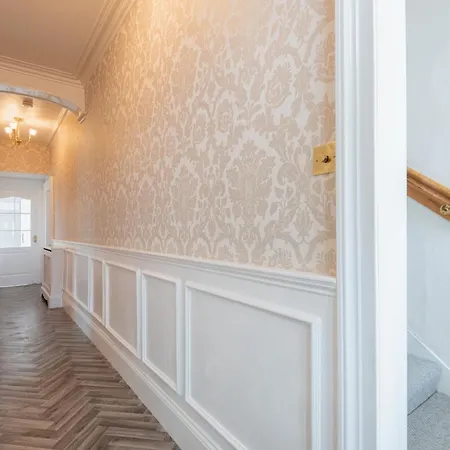 Scotston Villa - 5 Bedroom House With Hot Tub Forfar Exterior photo